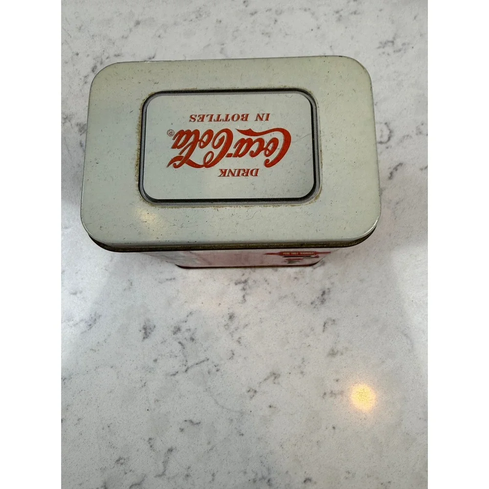 Vintage 1996 Coca-Cola Vending Machine Tin Box Co Red White Soda Collectible‎